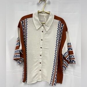 At the apology belongs/medium flash, color, beige, and Carmel and navy blue